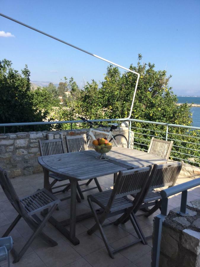 Seafront Apartment Ιι In Kiveri, Near Nafplion. 外观 照片