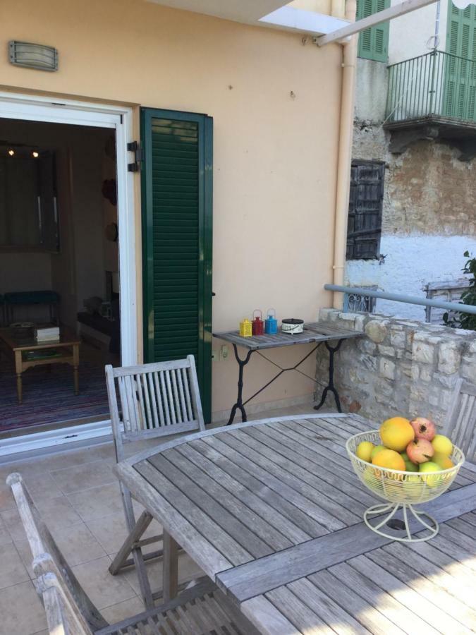 Seafront Apartment Ιι In Kiveri, Near Nafplion. 外观 照片